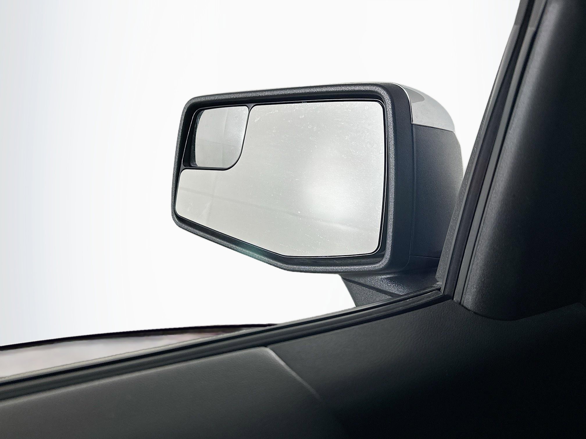 Used 2023 Chevrolet Silverado 1500 LT image 16