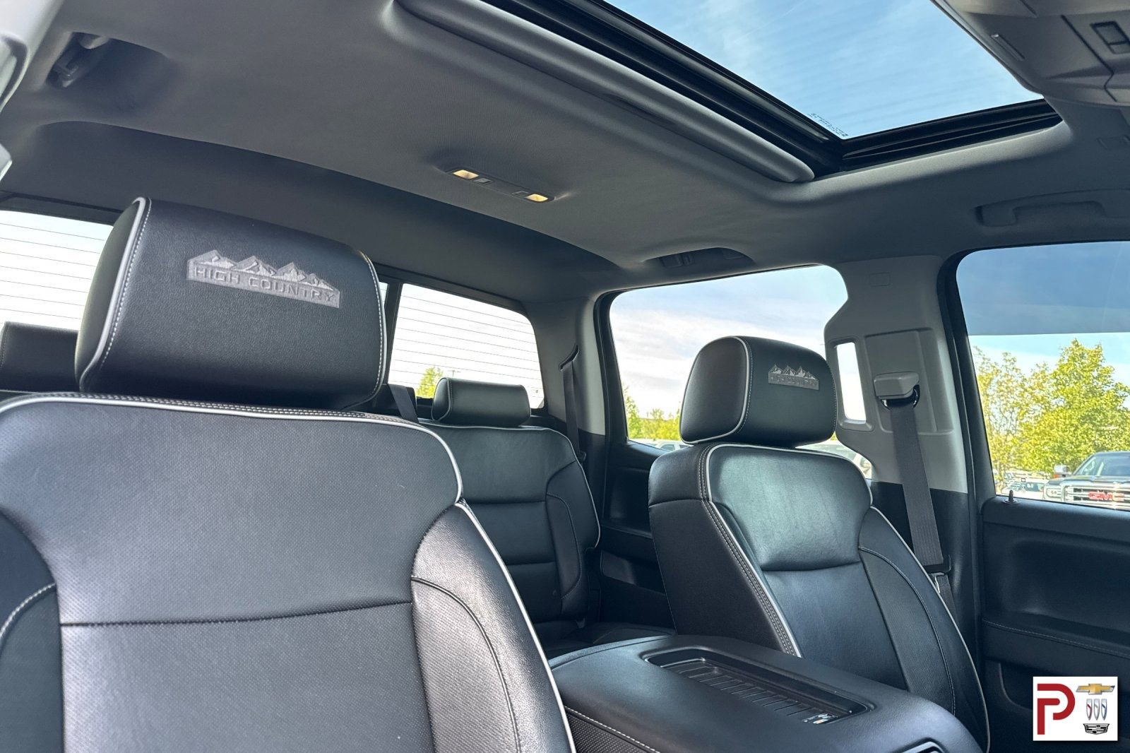 Used 2017 Chevrolet Silverado 1500 High Country AWD/4WD image 18