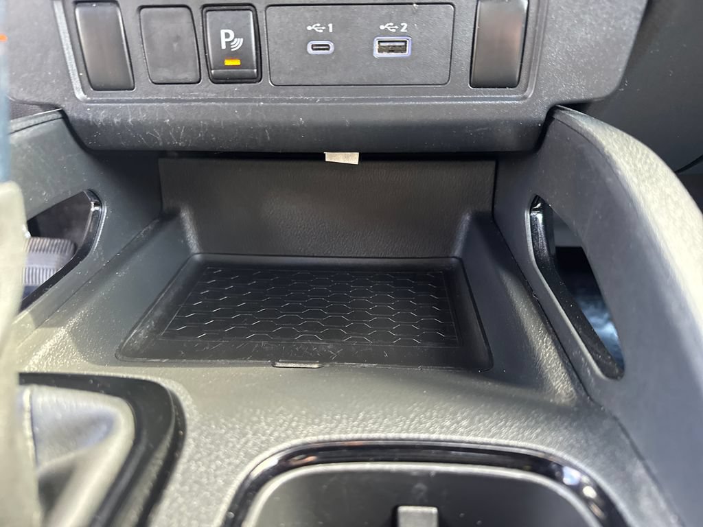 Used 2023 Nissan Frontier SV w/ Midnight Edition Package AWD/4WD image 42