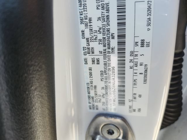 Used 2022 Ford Escape SE w/ SE Sport Appearance Package FWD image 32