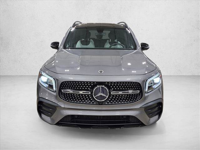 Used 2022 Mercedes-Benz GLB 250 video 2