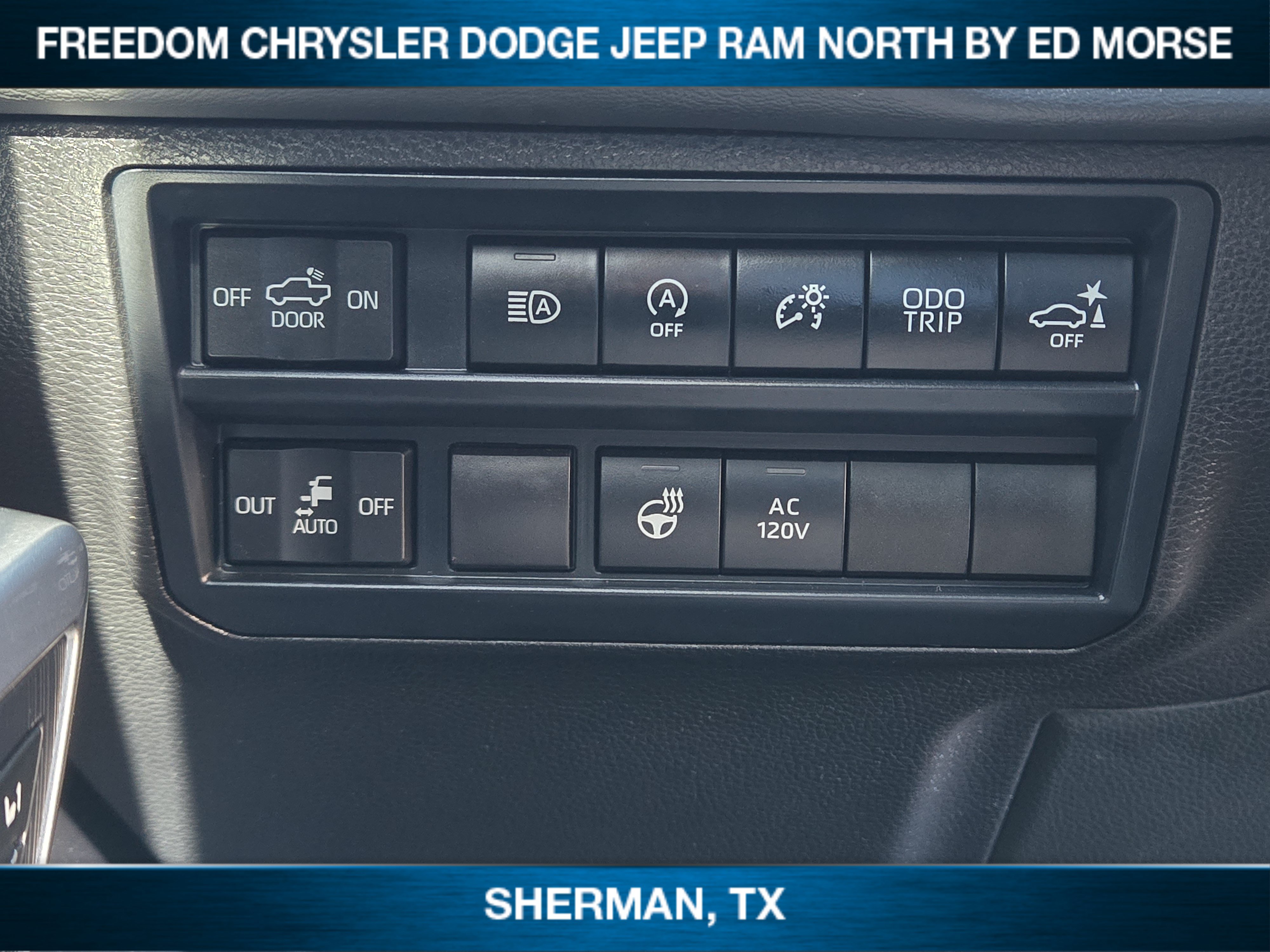 Used 2025 Toyota Tundra Platinum AWD/4WD image 16