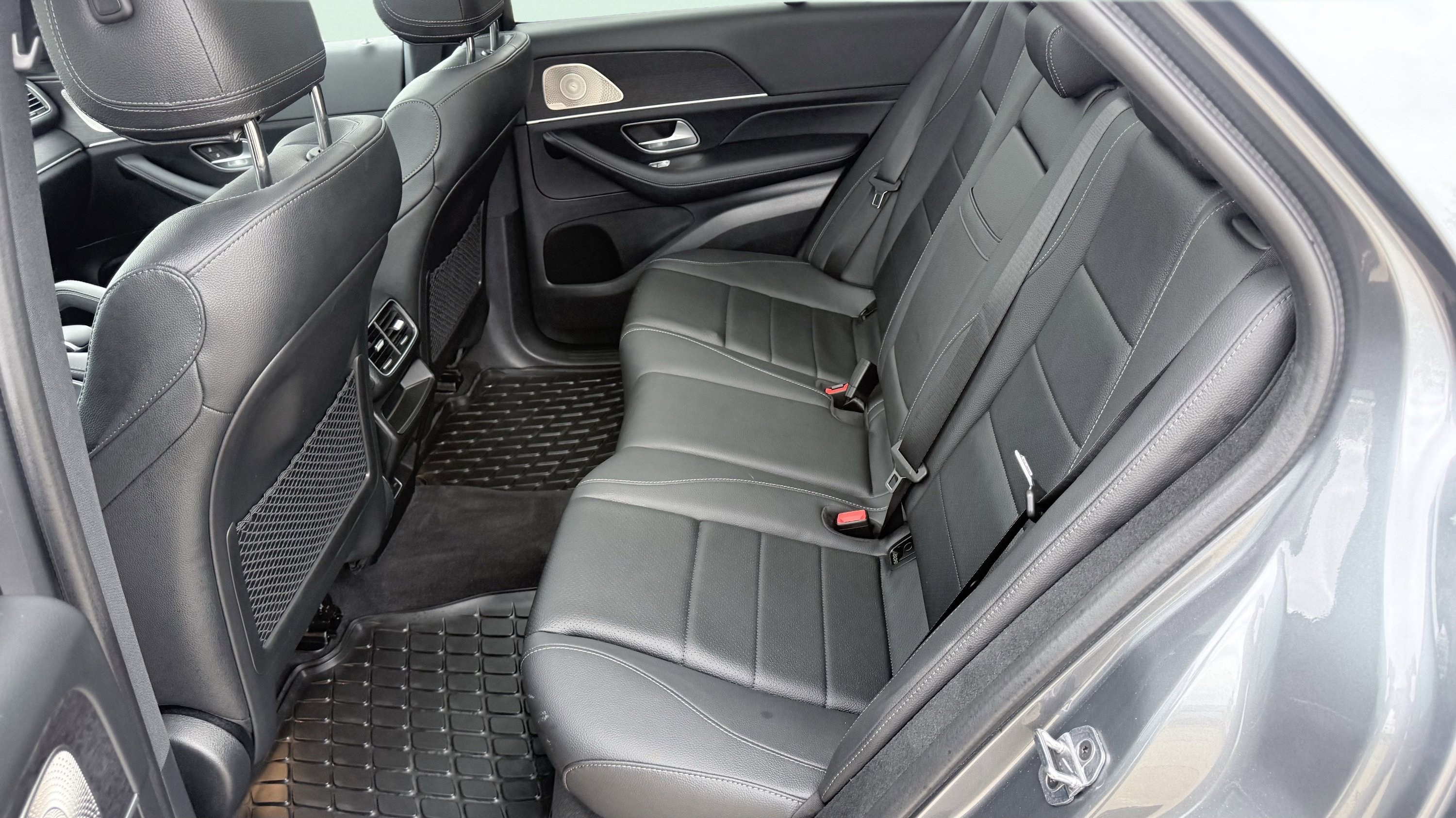Used 2025 Mercedes-Benz GLE 450e 4MATIC image 40