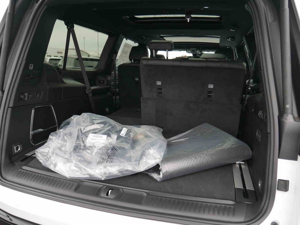 New 2025 Jeep Wagoneer L Series II w/ Convenience Group I image 6