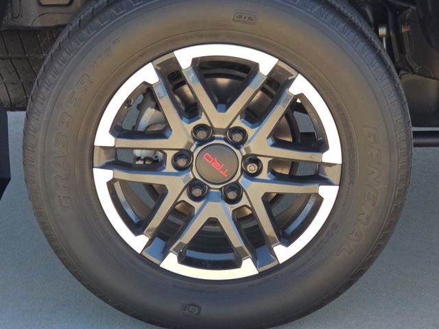 Used 2024 Toyota Tacoma TRD Sport image 9