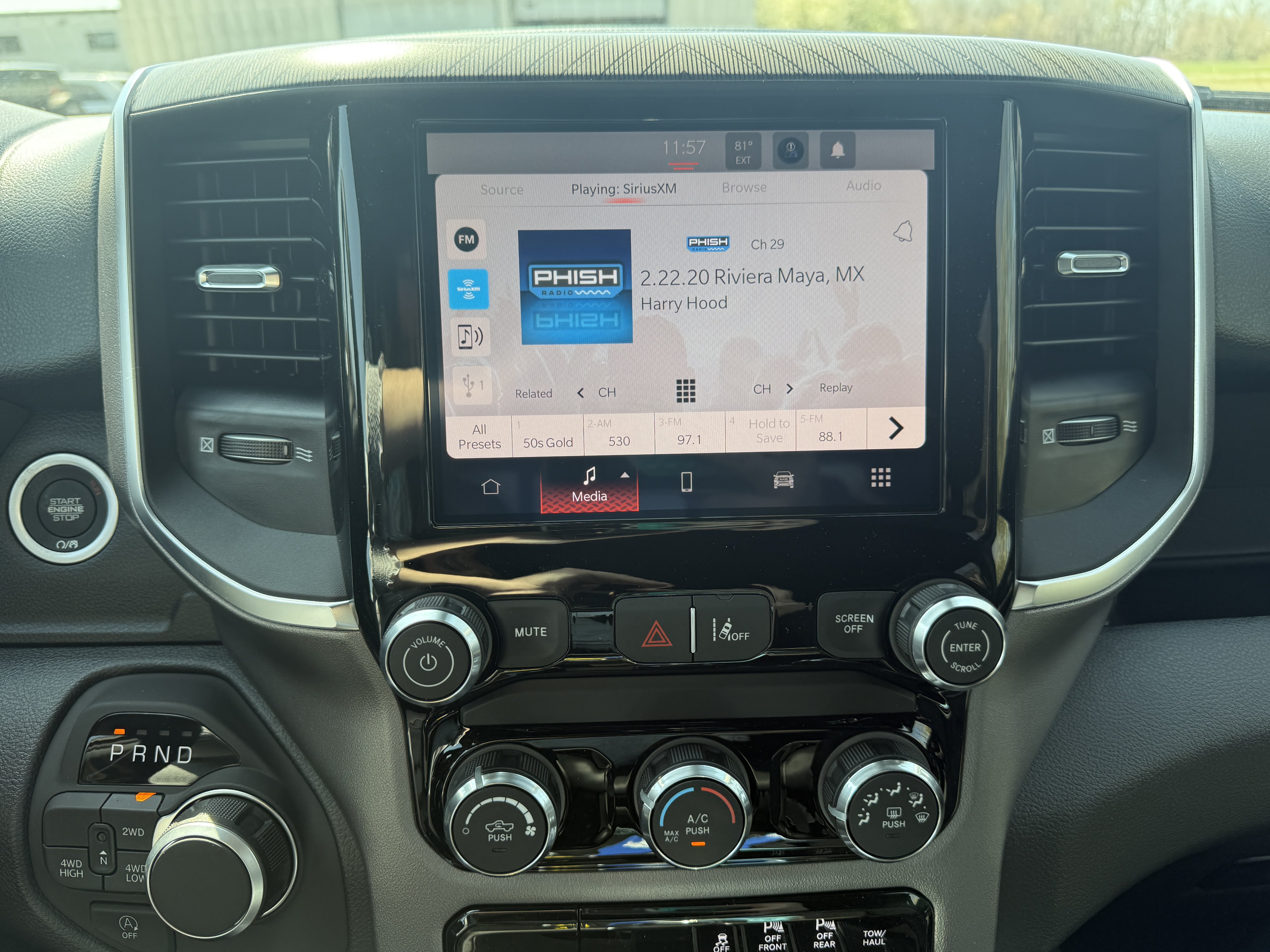 New 2026 RAM 1500 Express AWD/4WD image 12