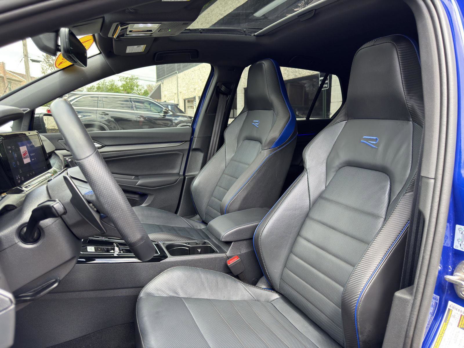 Used 2024 Volkswagen Golf R AWD/4WD image 18