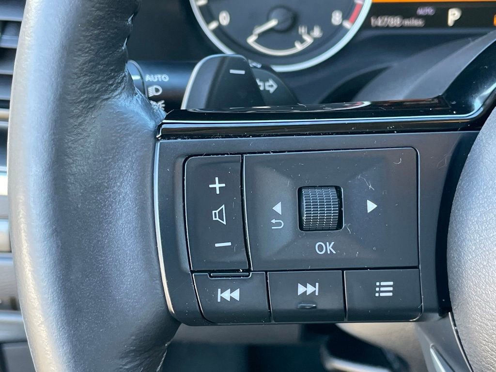 Certified 2023 Nissan Rogue SV w/ SV Premium B Package image 16