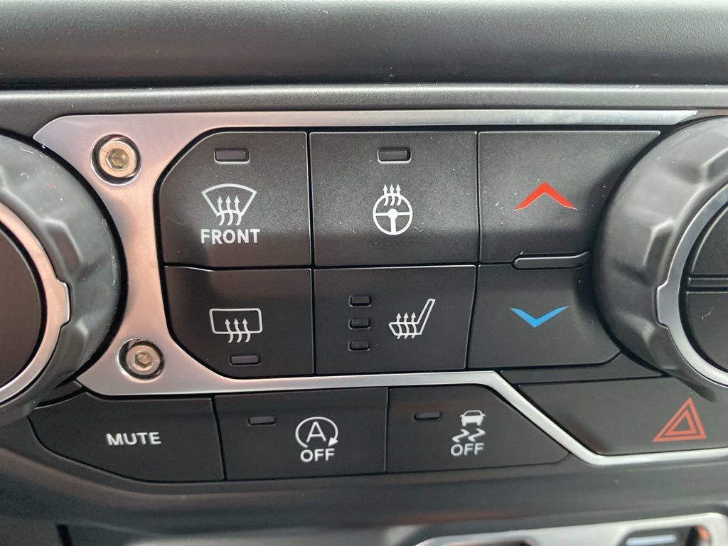 Used 2023 Jeep Gladiator Mojave w/ LED Lighting Group image 39