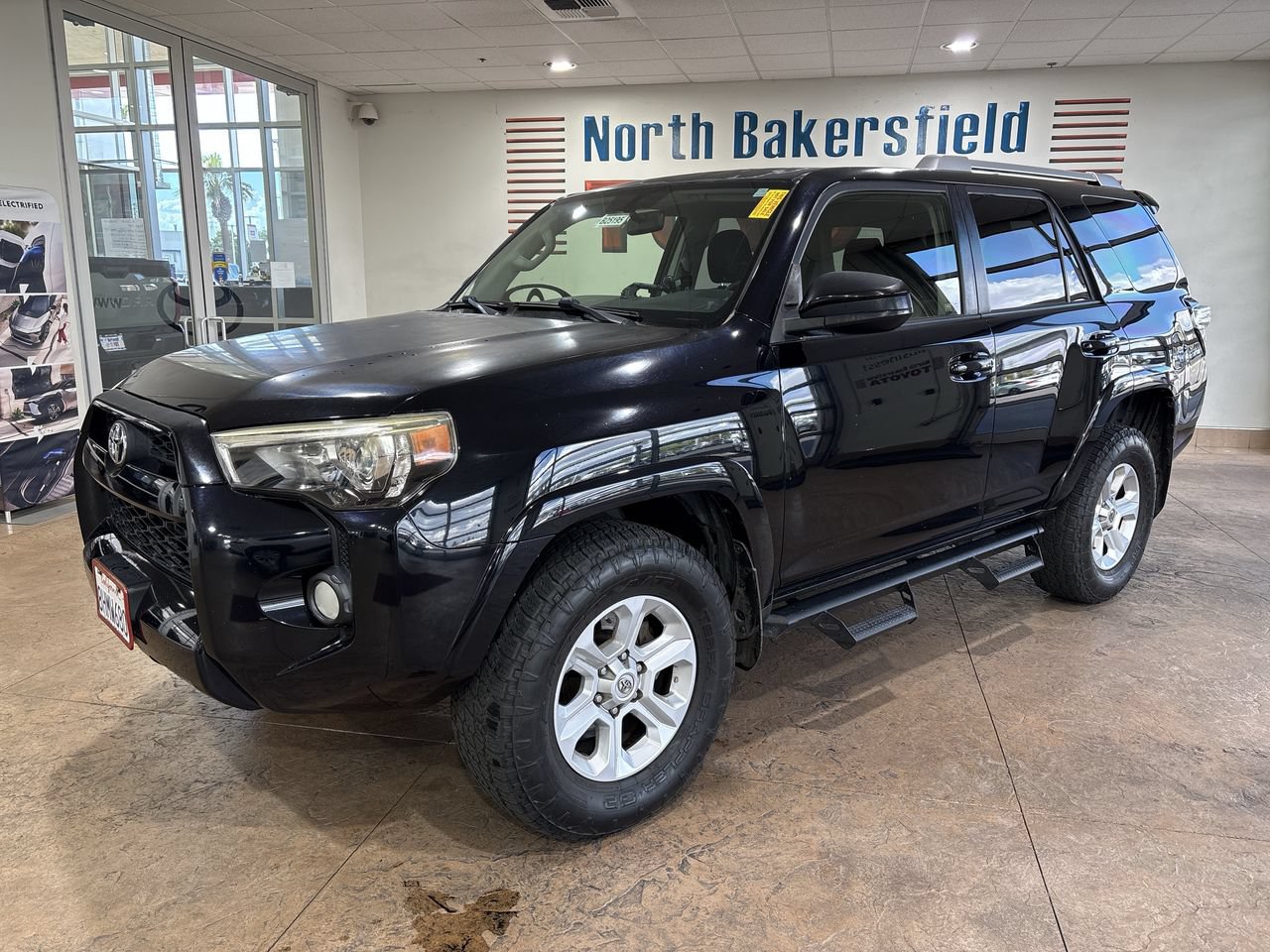 Used 2016 Toyota 4Runner SR5 AWD/4WD image 1
