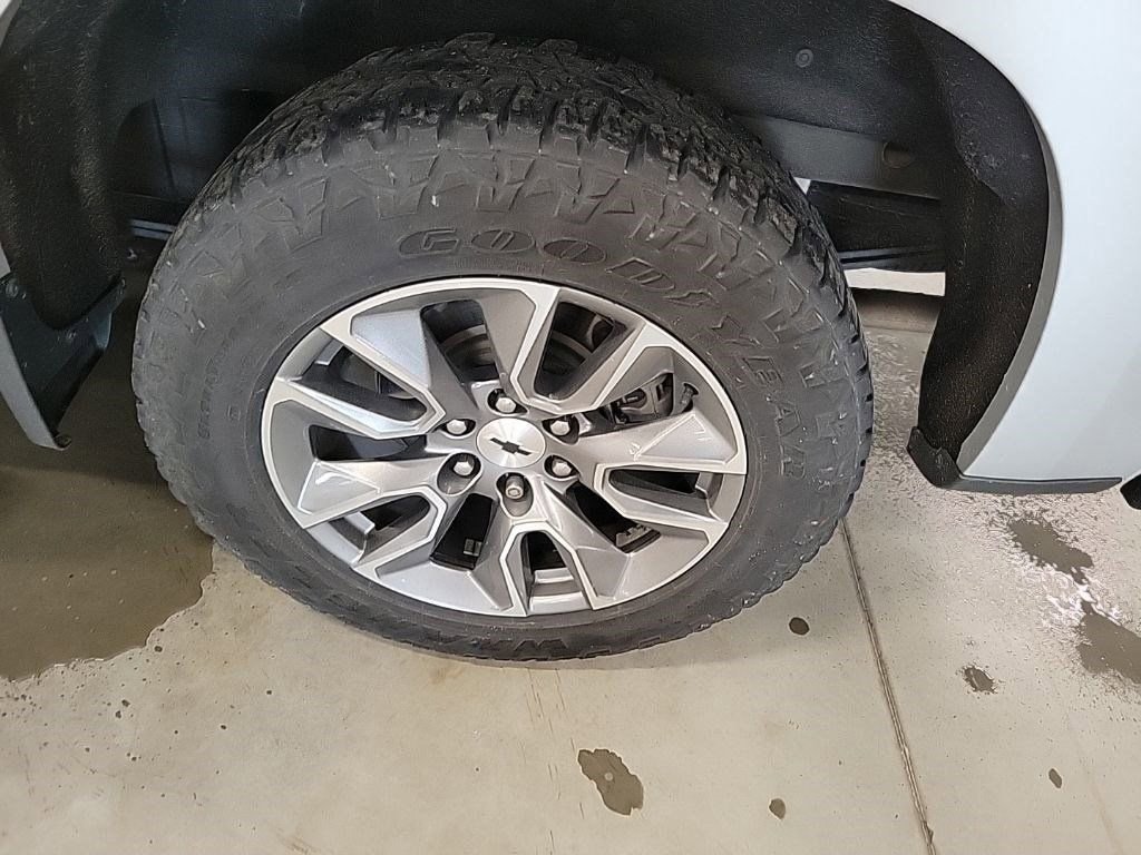 Used 2019 Chevrolet Silverado 1500 RST AWD/4WD image 7