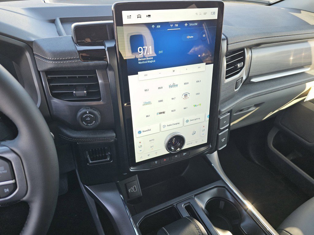 New 2025 Ford F150 Lightning Flash image 31