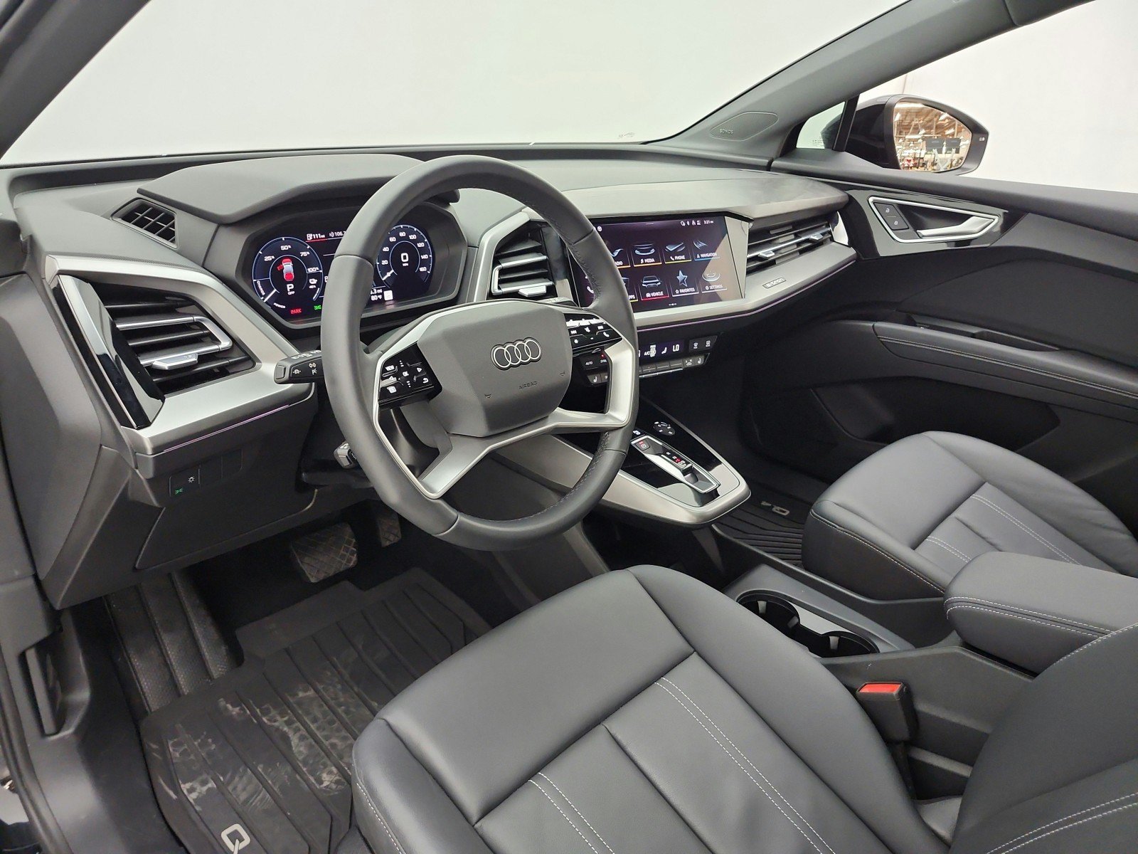 Used 2023 Audi Q4 e-tron Premium Plus w/ Premium Plus RWD image 12
