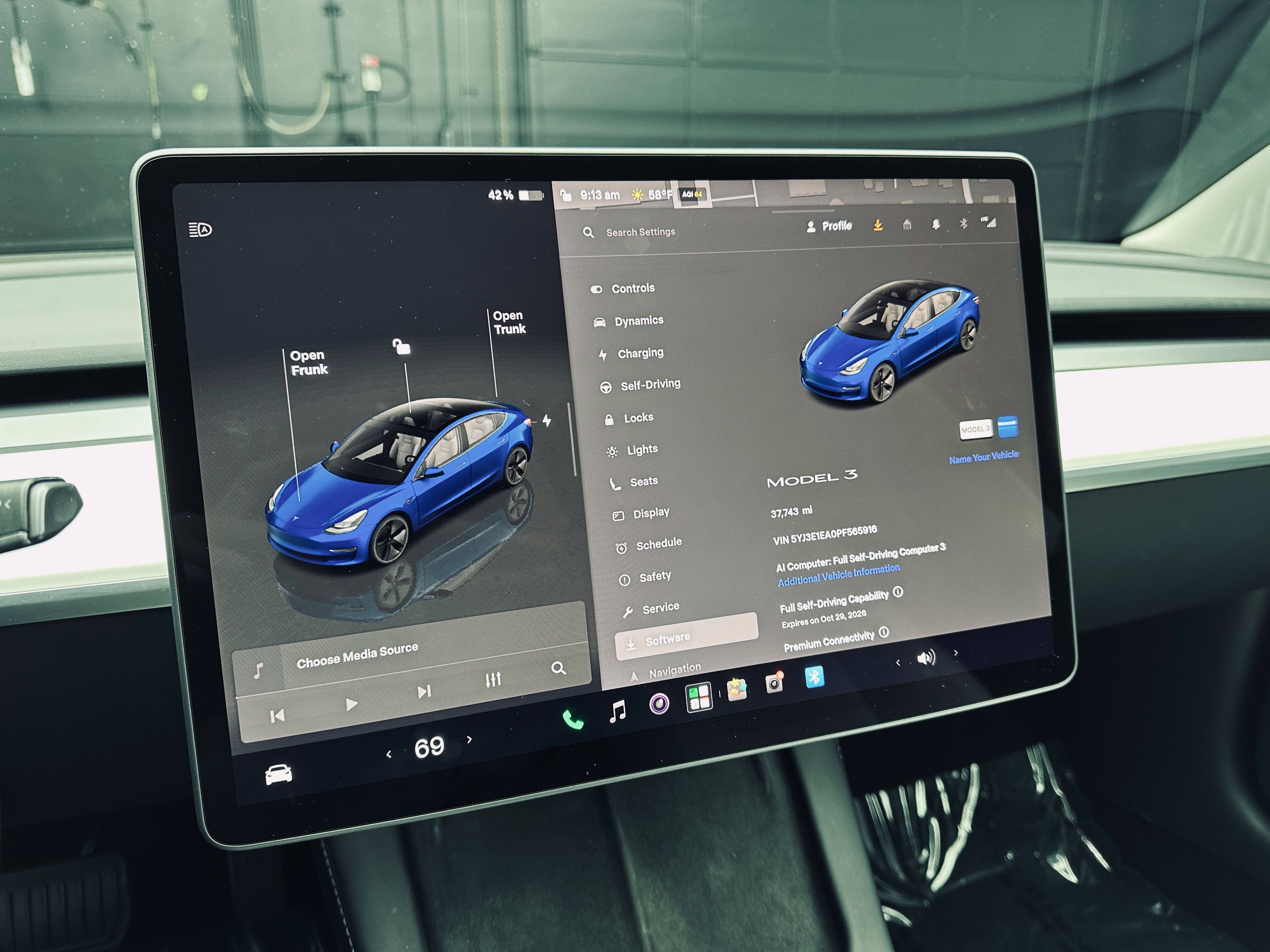 Used 2023 Tesla Model 3 Standard Range RWD image 3