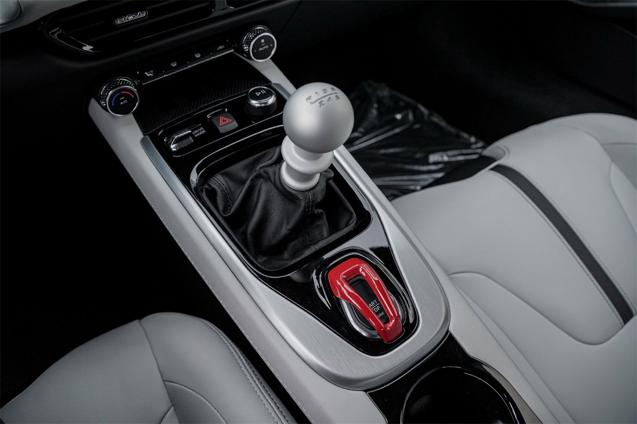 New 2025 Lotus Emira image 30