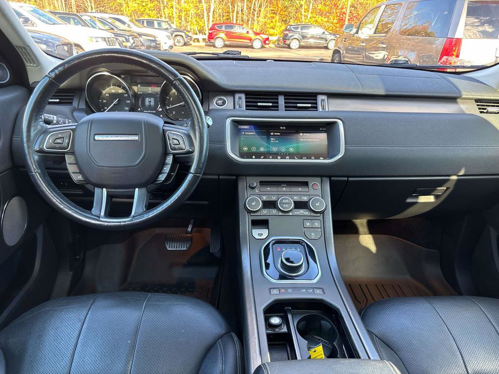 Used 2018 Land Rover Range Rover Evoque SE image 10