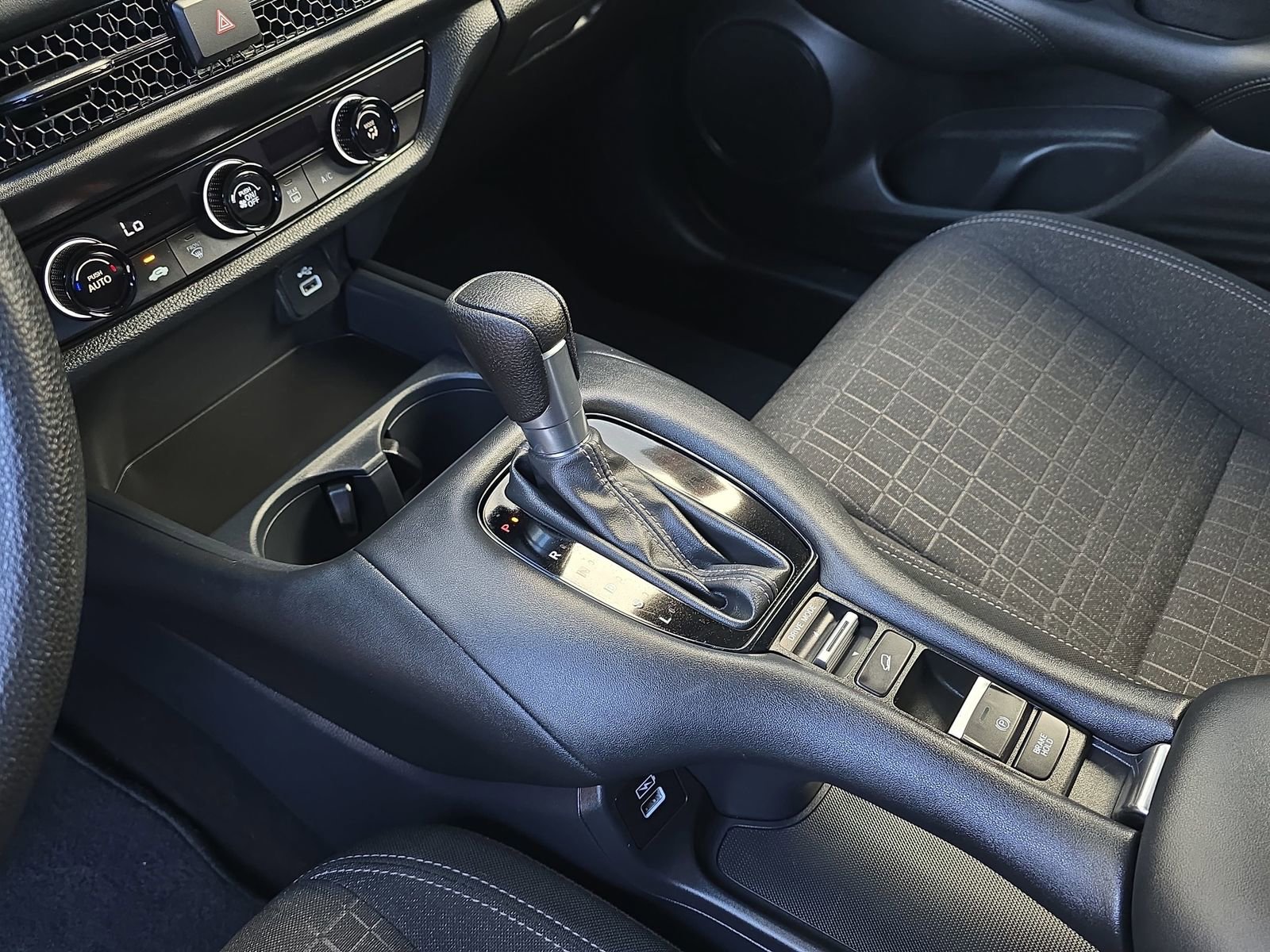 Certified 2023 Honda HR-V LX image 26