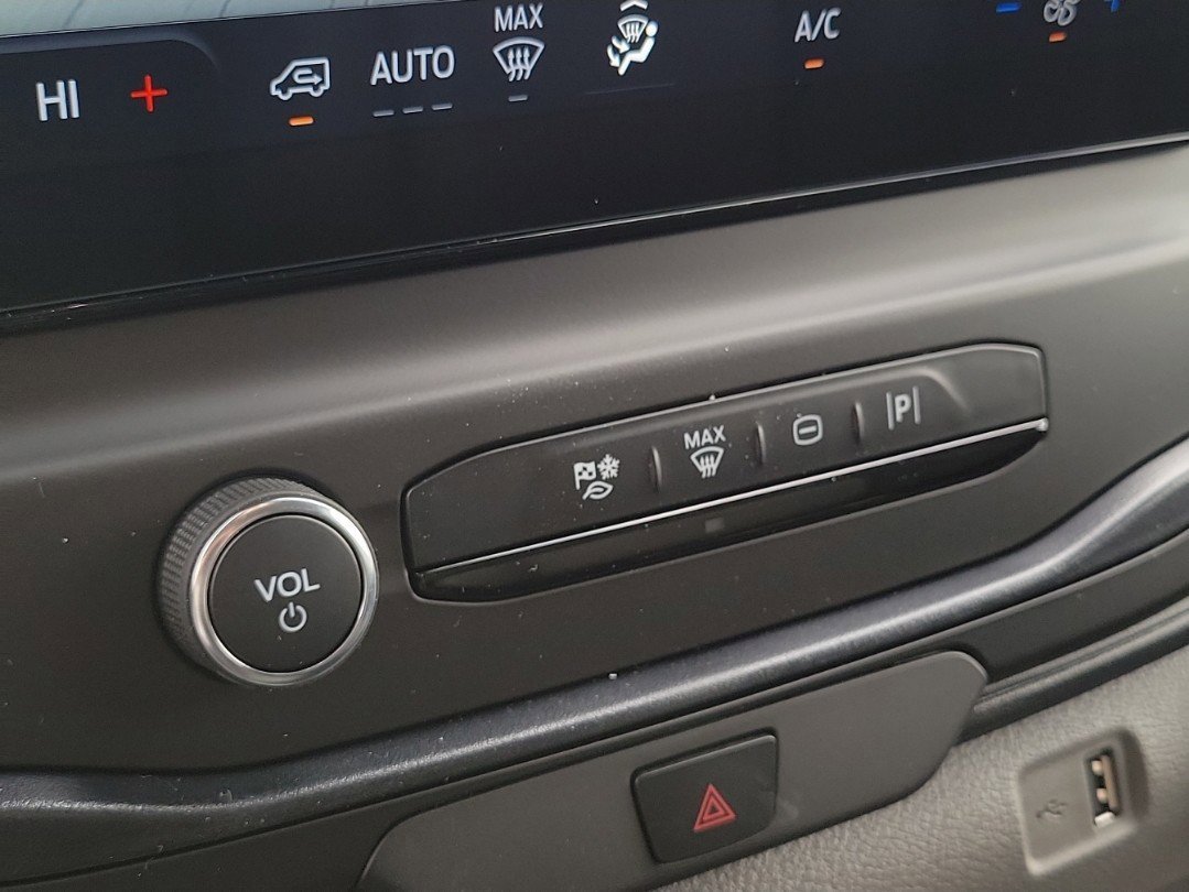 New 2026 Ford Transit 150 Low Roof RWD image 24