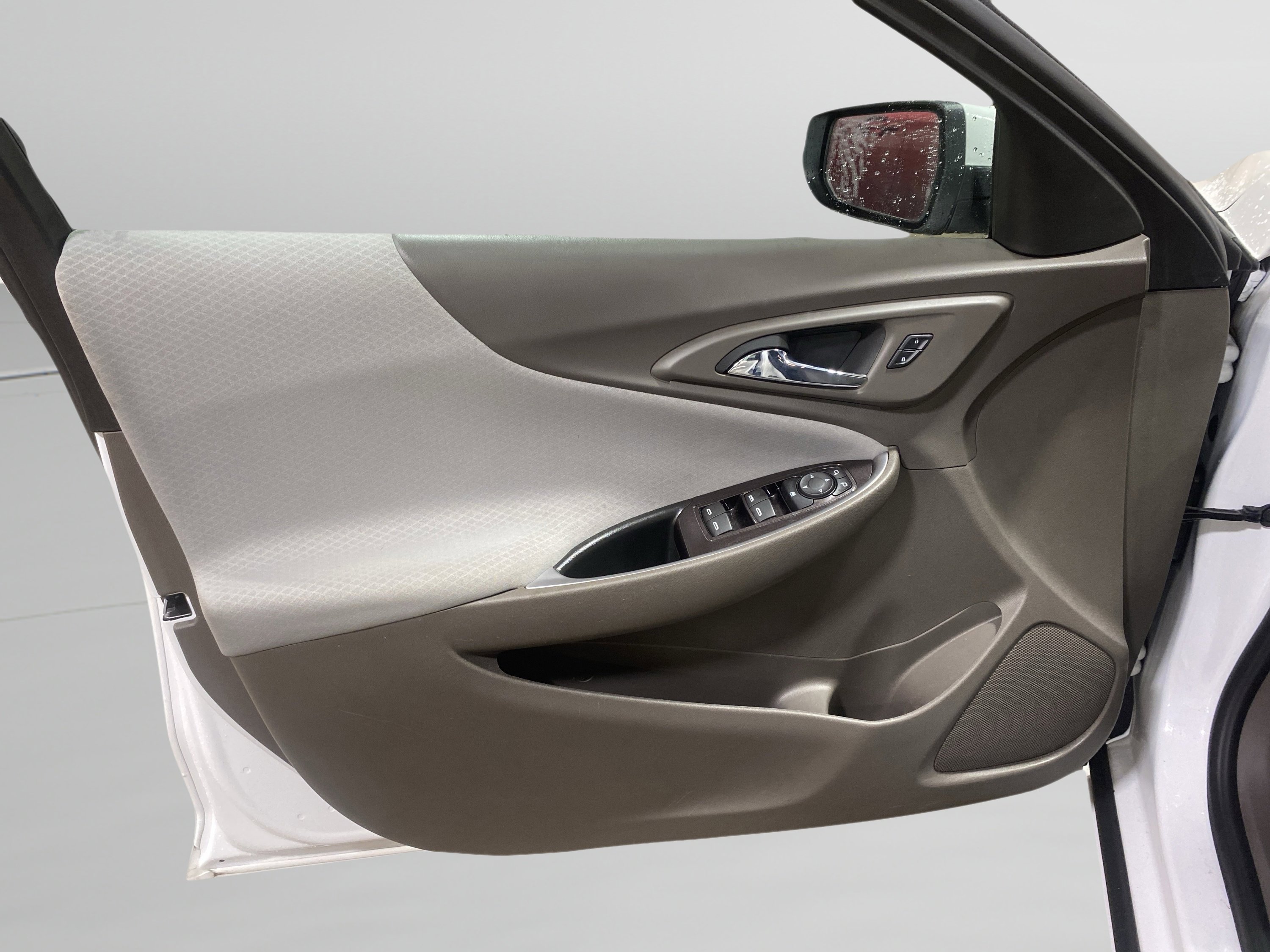 Used 2022 Chevrolet Malibu LT image 13