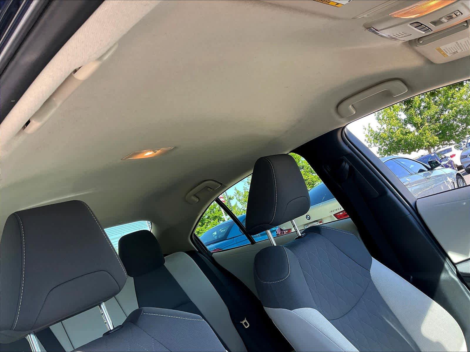 Used 2022 Toyota Corolla LE image 24