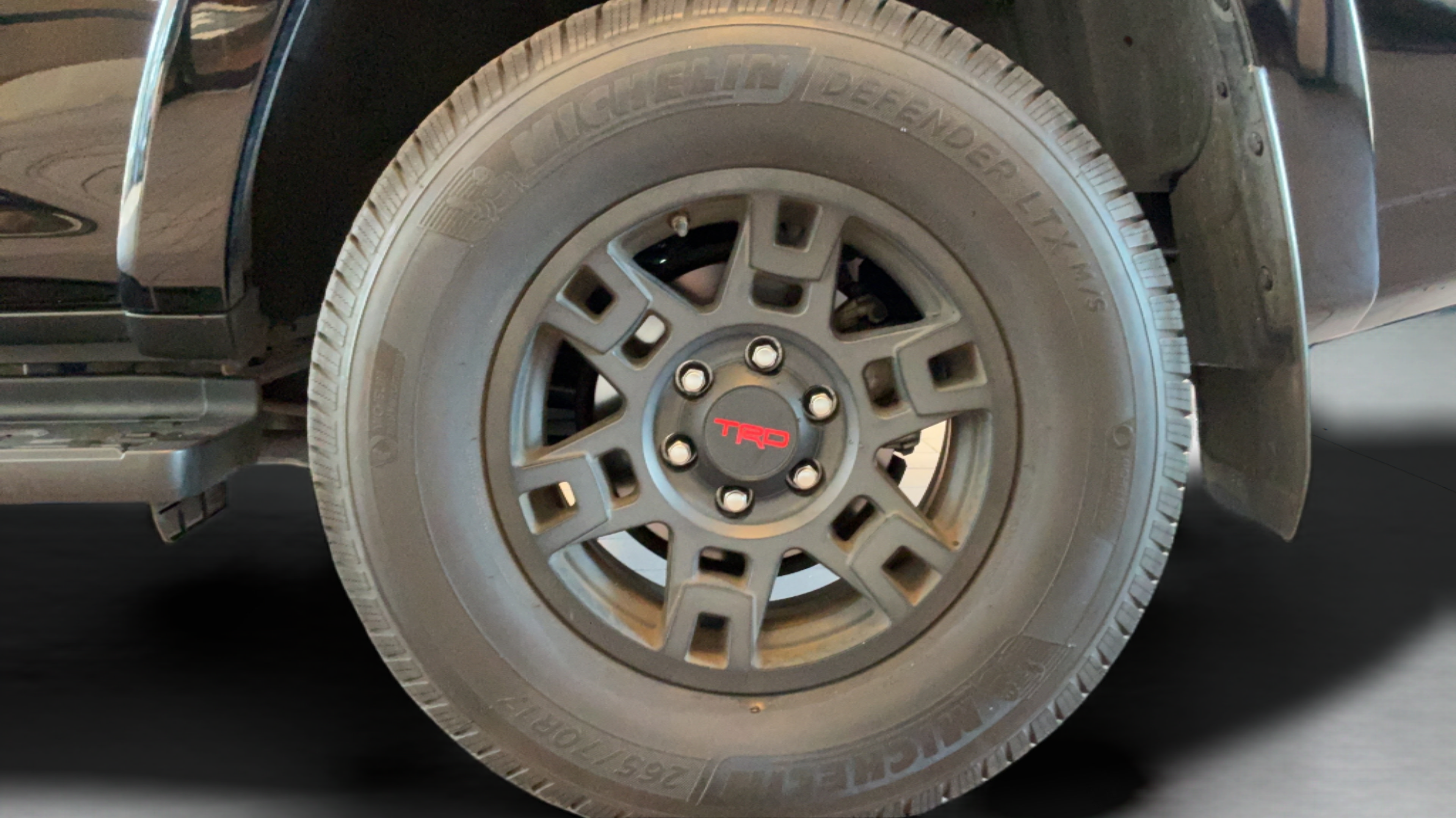 Used 2020 Toyota 4Runner SR5 AWD/4WD image 42