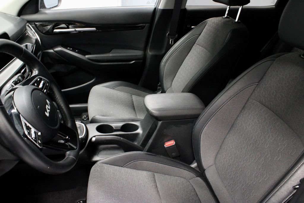 Used 2024 Kia Seltos S AWD/4WD image 25