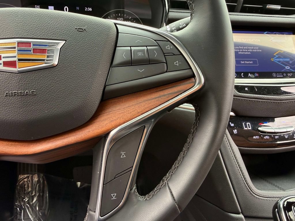 Used 2026 Cadillac XT5 Premium Luxury w/ Driver Assist Package AWD/4WD image 33