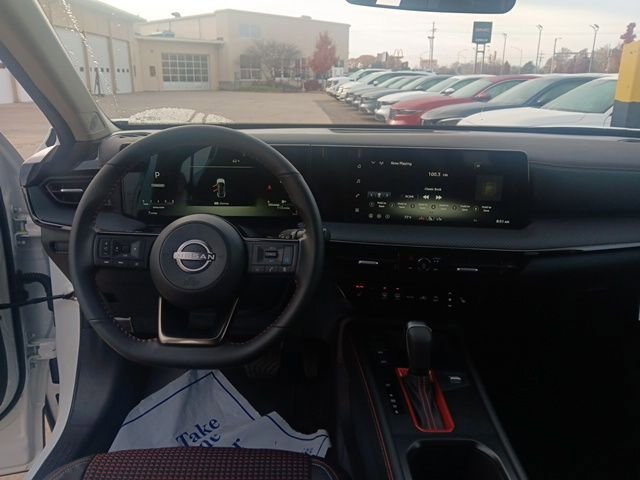 New 2026 Nissan Kicks SR w/ Cold Weather Package AWD/4WD image 26
