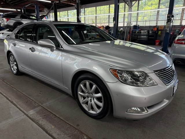 Used 2008 Lexus LS 460 RWD image 5
