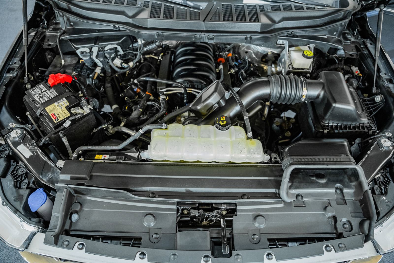 Certified 2022 Ford F150 Lariat w/ Equipment Group 502A High image 22