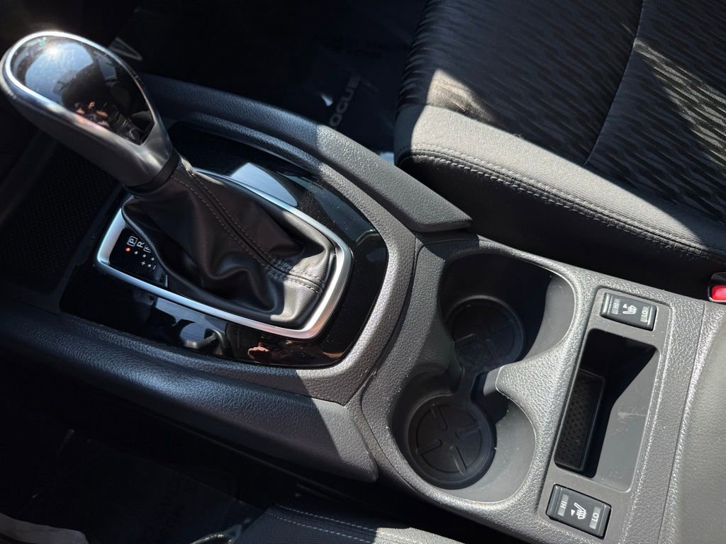 Used 2017 Nissan Rogue SV w/ SV Premium Package image 26