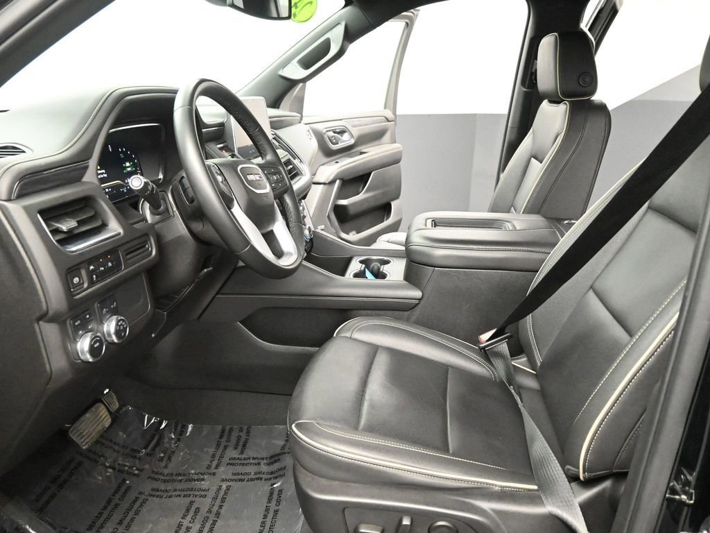 Used 2024 GMC Yukon SLT image 30