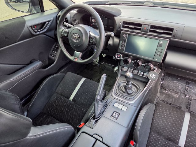 Used 2022 Toyota GR86 Premium w/ GR Appearance Package 1 (TMS RWD image 28