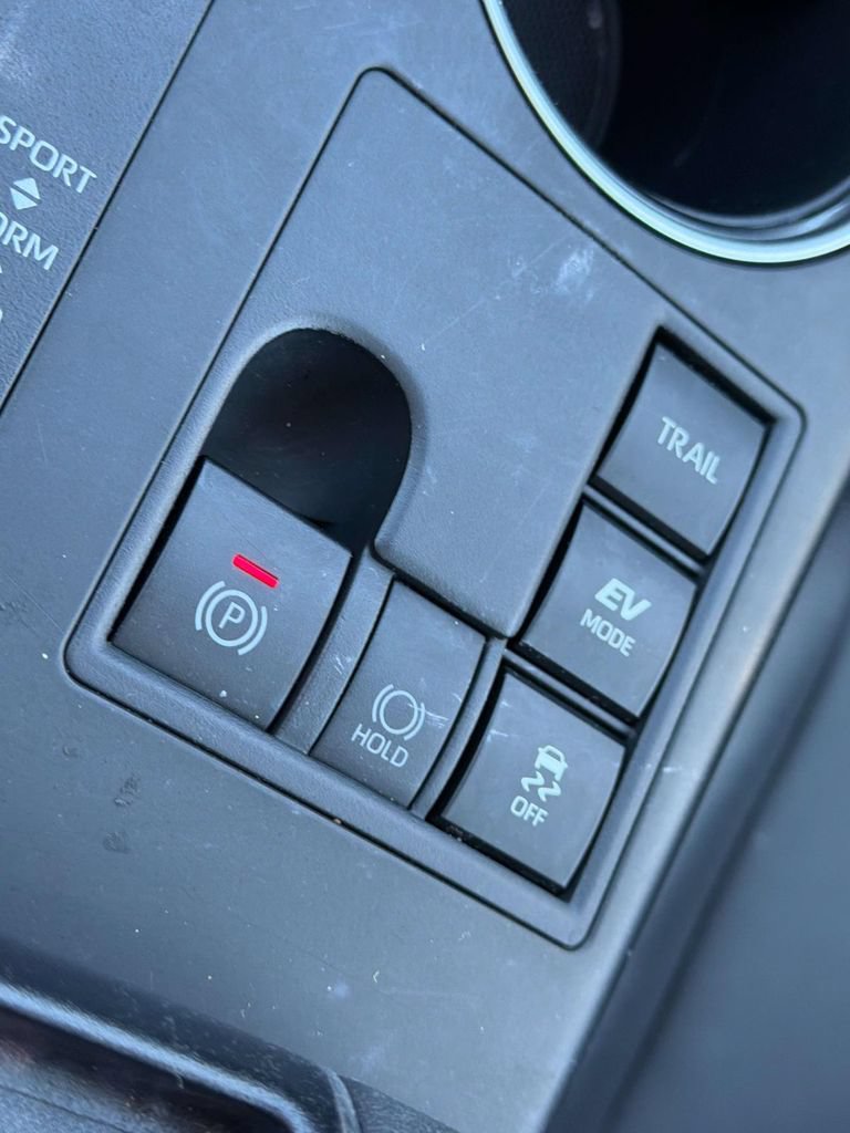 Certified 2025 Toyota Highlander XLE AWD/4WD image 20
