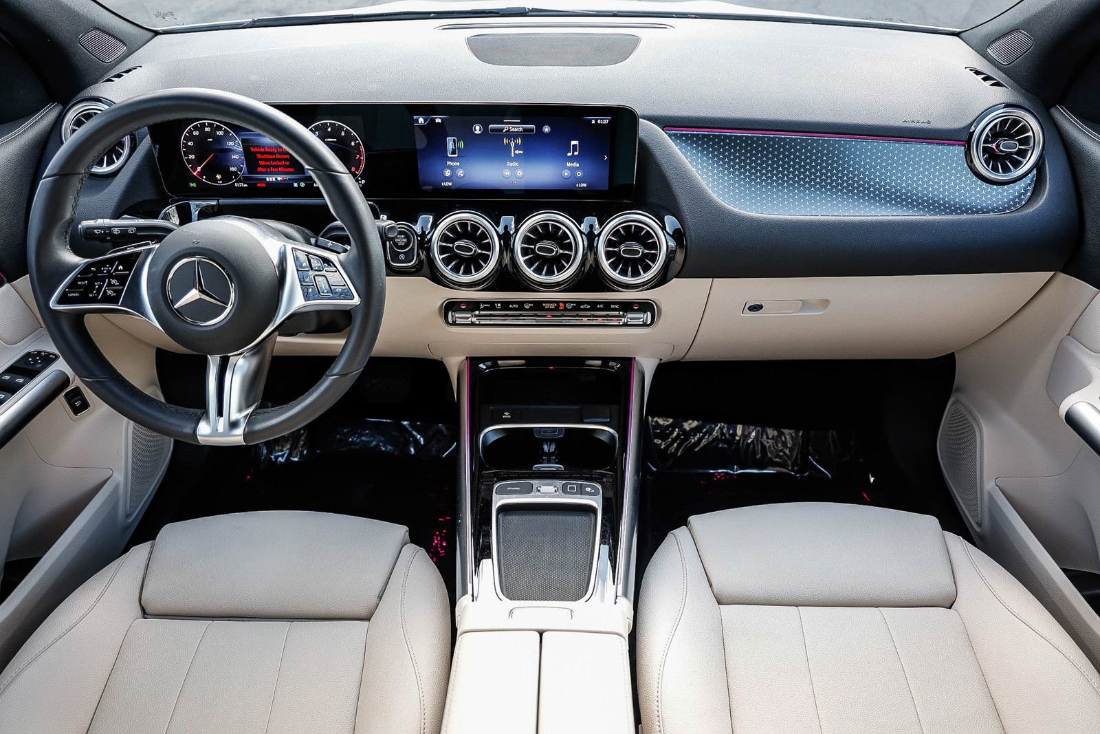 Certified 2025 Mercedes-Benz GLA 250 image 10