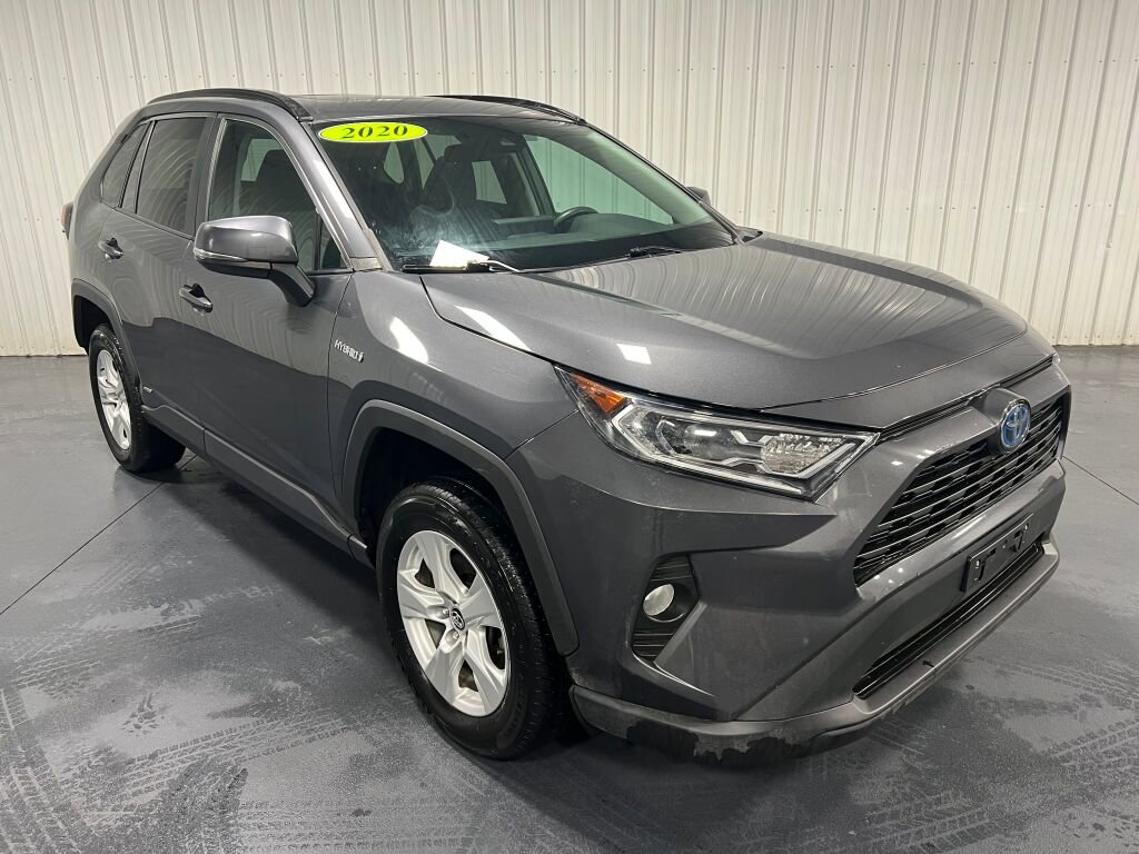 Used 2020 Toyota RAV4 XLE w/ Convenience Package image 16