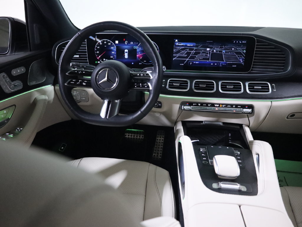 Used 2025 Mercedes-Benz GLS 450 4MATIC w/ AMG Line Exterior image 48