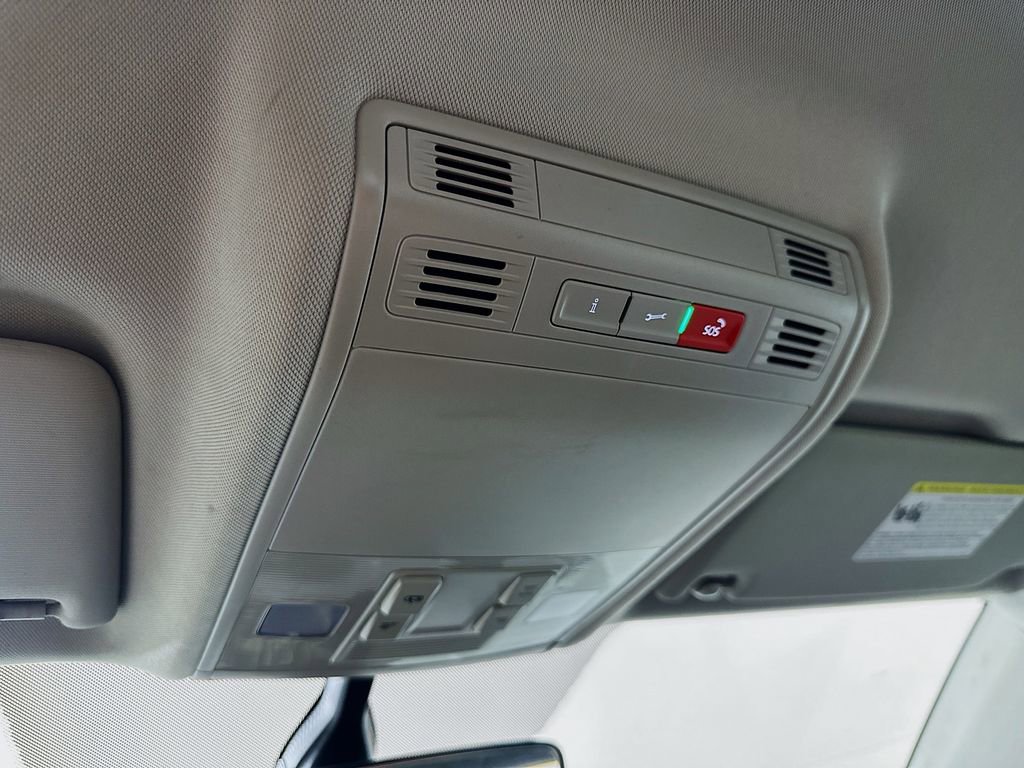 Used 2023 Volkswagen Taos S image 31