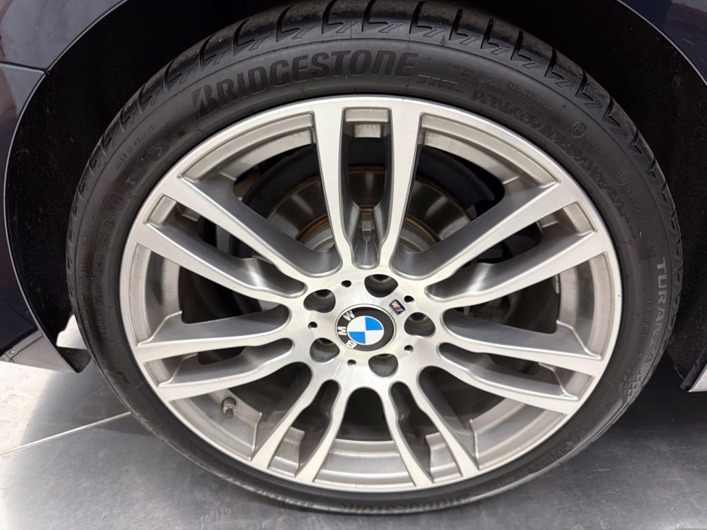 Used 2017 BMW 330i Sedan RWD image 10