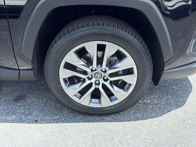 Certified 2022 Toyota RAV4 XLE Premium FWD image 19