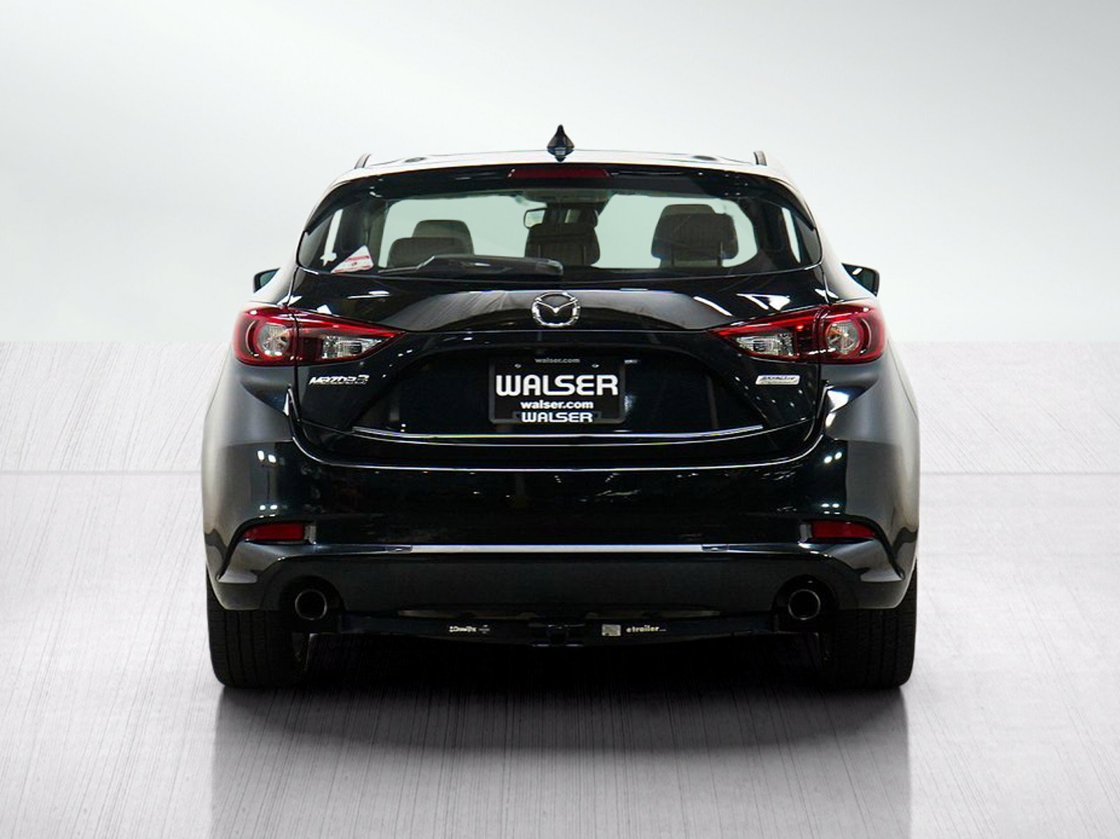 Used 2017 MAZDA MAZDA3 Grand Touring w/ Premium Equipment Package FWD image 4