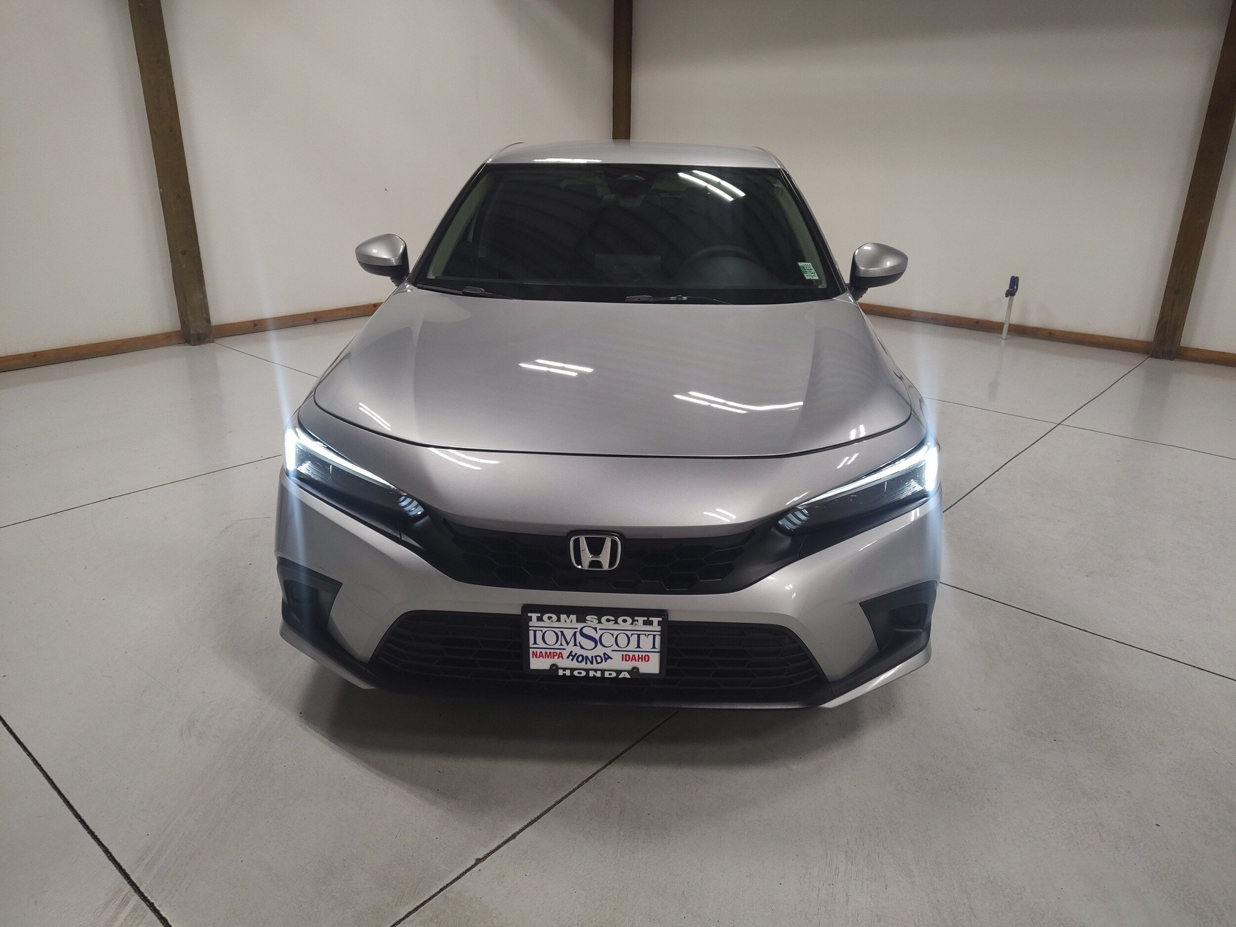 Used 2024 Honda Civic LX image 3
