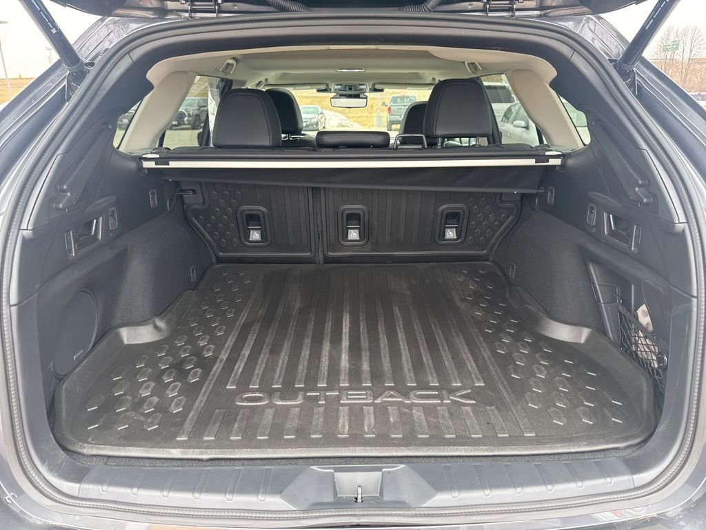 Used 2025 Subaru Outback Touring image 31
