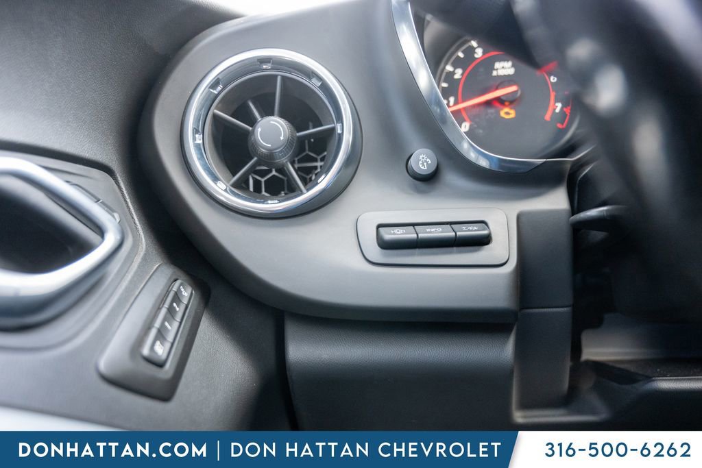 Used 2019 Chevrolet Camaro SS image 17