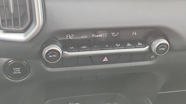Used 2025 MAZDA CX-50 AWD 2.5 S w/ Select Package image 17
