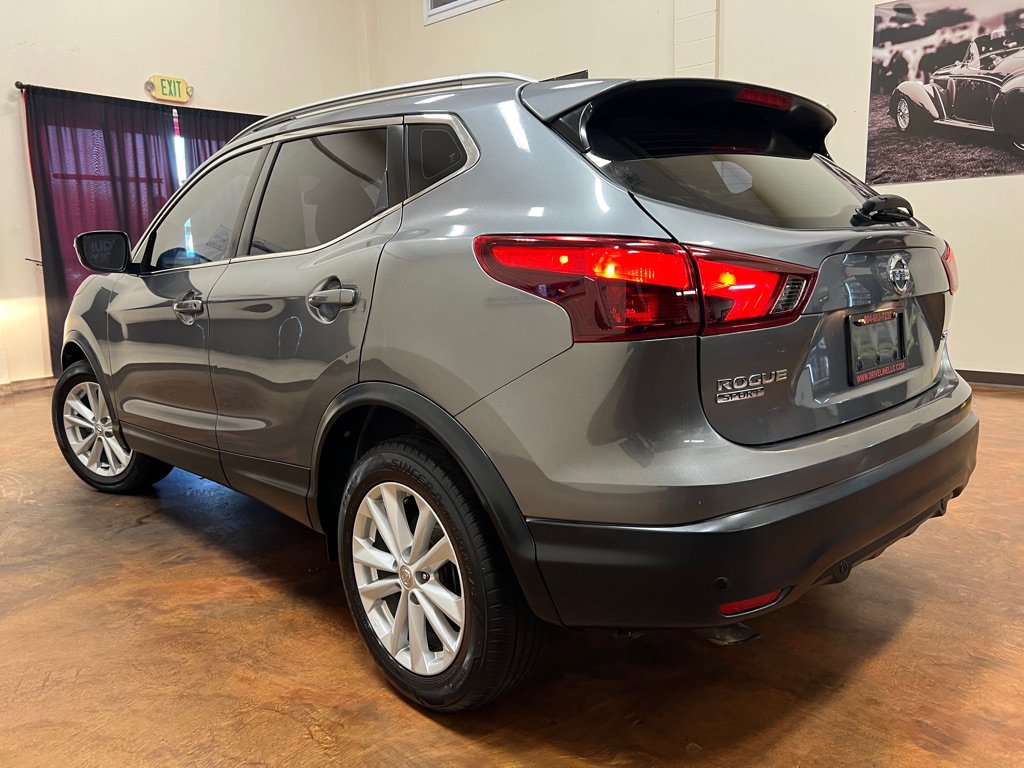 Used 2019 Nissan Rogue Sport SV w/ All-Weather Package AWD/4WD image 2