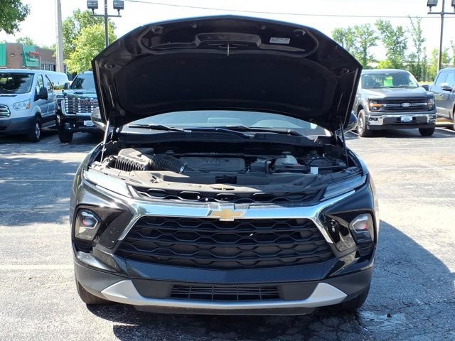 Used 2025 Chevrolet Blazer LT FWD image 31