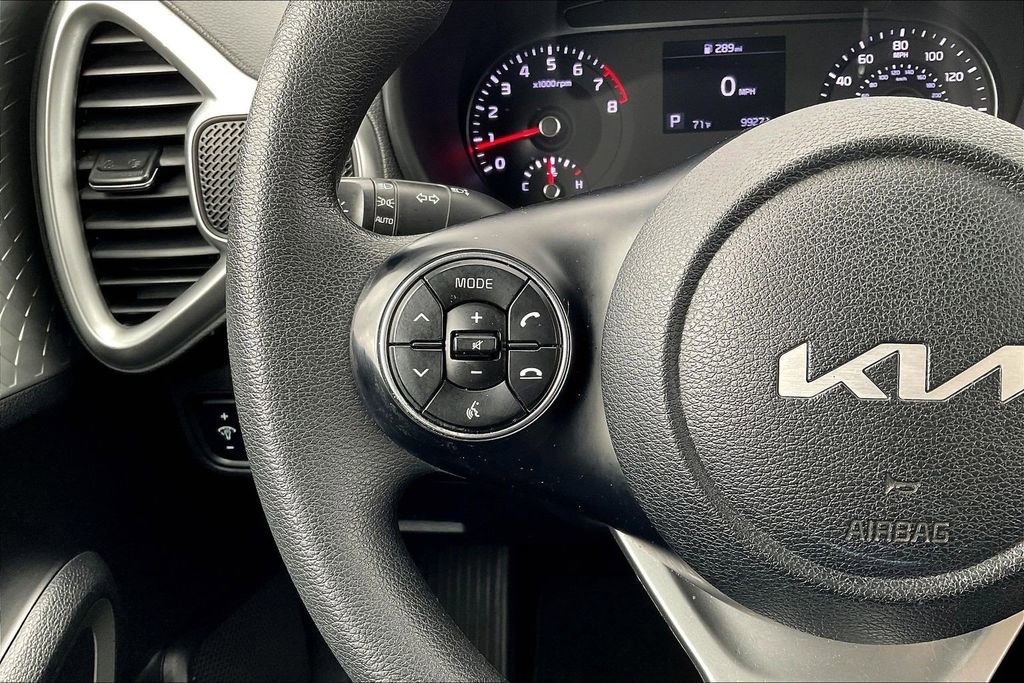 Used 2022 Kia Soul LX w/ Technology Package FWD image 17