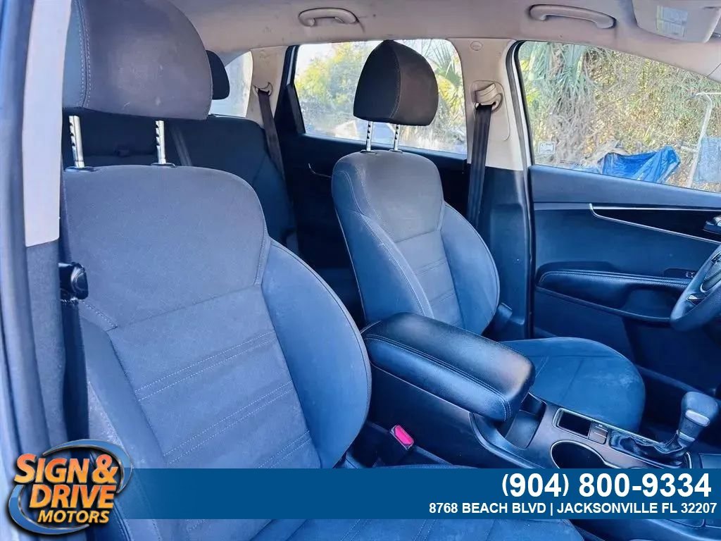 Used 2019 Kia Sorento L FWD image 14