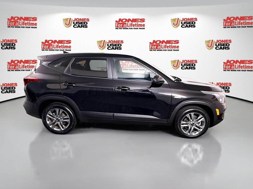Certified 2023 Kia Seltos LX AWD/4WD image 17